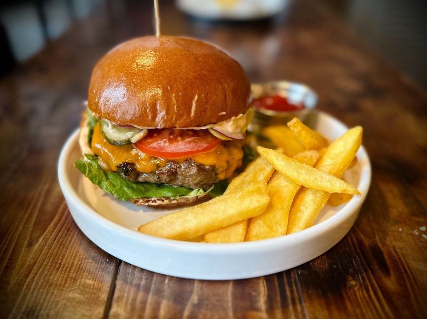 Фото позиции «Бургер ‘Джуйси бииф’»