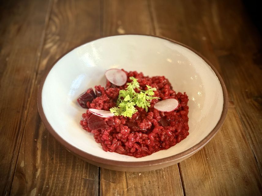 Фото позиции «Багровое перлотто с запечённой свеклой»