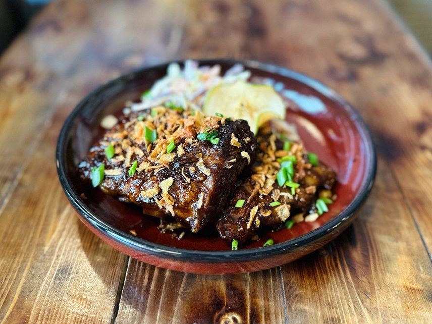 Фото позиции «Рёбрышки+коул-слоу»