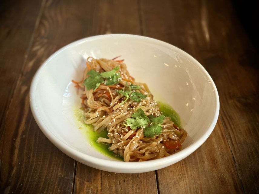 Фото позиции «Лапша удон с овощами»